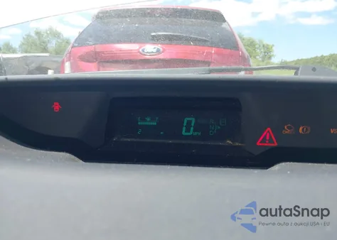 2004 Toyota Prius from USA, damaged, VIN JTDKB20U940092040